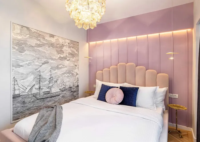 Apartment Holt - Jules Verne's Imaginarium