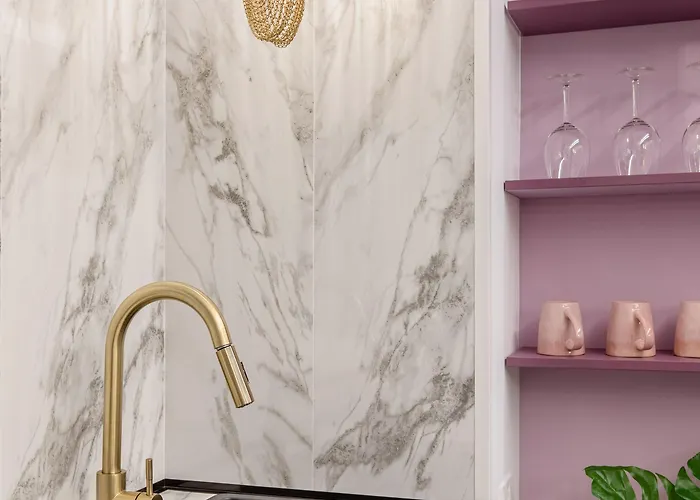 Holt - Jules Verne's Imaginarium