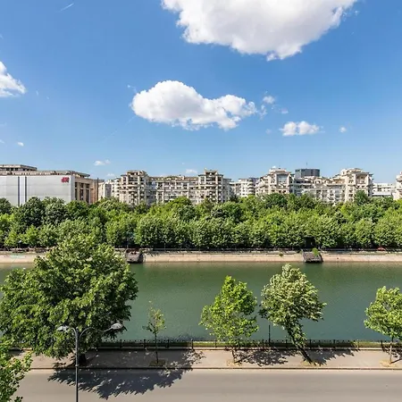 Holt - Jules Verne's Imaginarium Apartman Bukarest