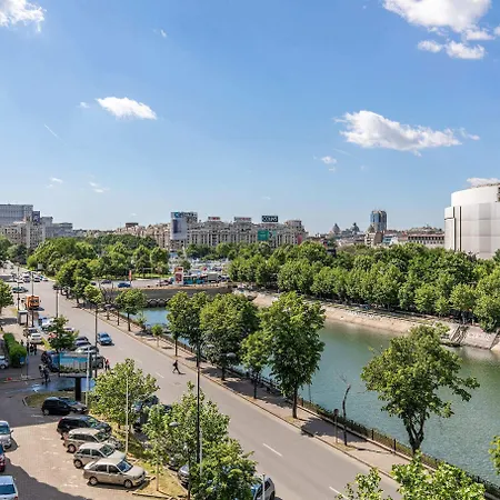 Holt - Jules Verne's Imaginarium * Bucarest